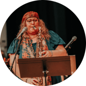 teacher circle crop rachel Bade McMurphy